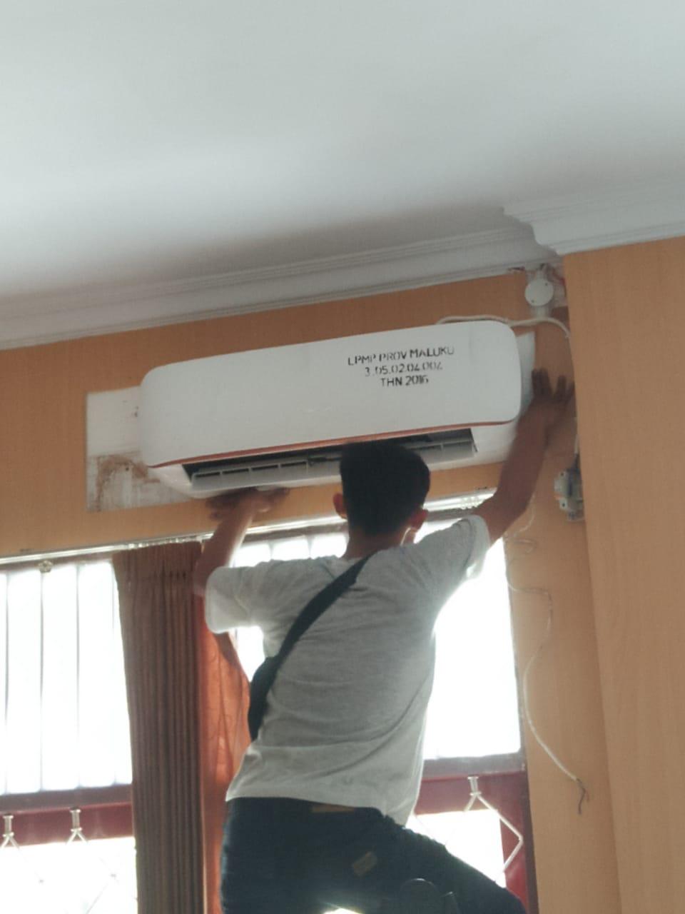 Pemasangan Indoor AC (Khusus Cabang Maluku)