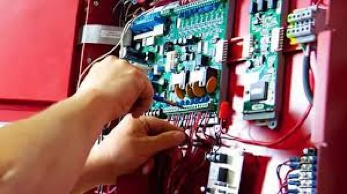 Fire Alarm Kebakaran Kapal, alarm kebakaran jogja, fire alarm jogja, Instalasi alarm kebakaran jogja, perbaikan alarm kebakaran, perbaikan fire alarm, pembuatan MCFA (Main Control Fire Alarm), pembuatan FACP (Fire Alarm Control Panel)